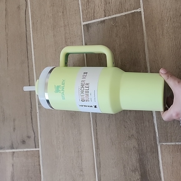 Stanley Other - NEW Stanley Flowstate H2.O Quencher Citron/ Jade Accent 40oz Tumbler  .